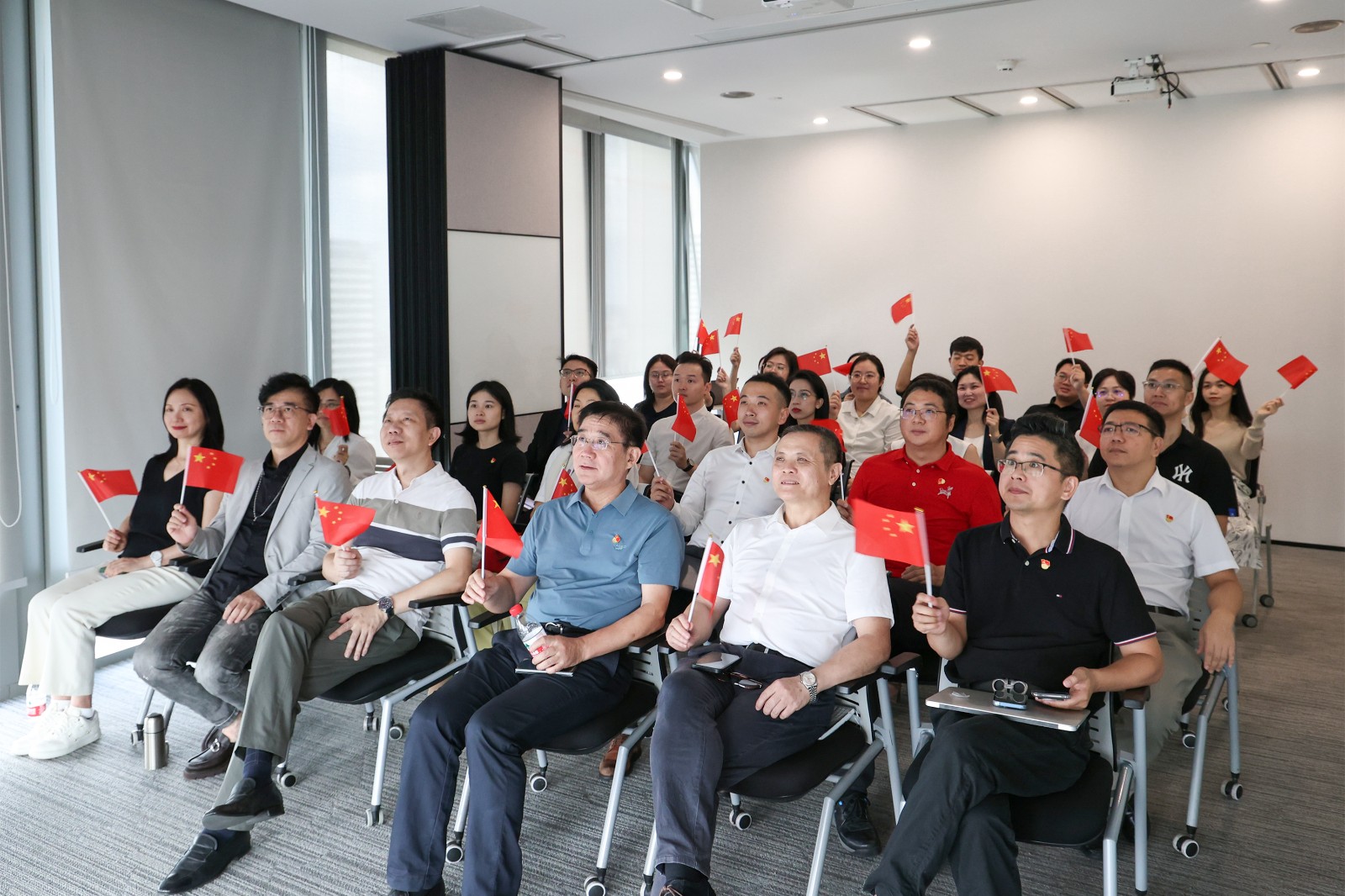 1760152434389160.jpg 1760152434389160.jpg